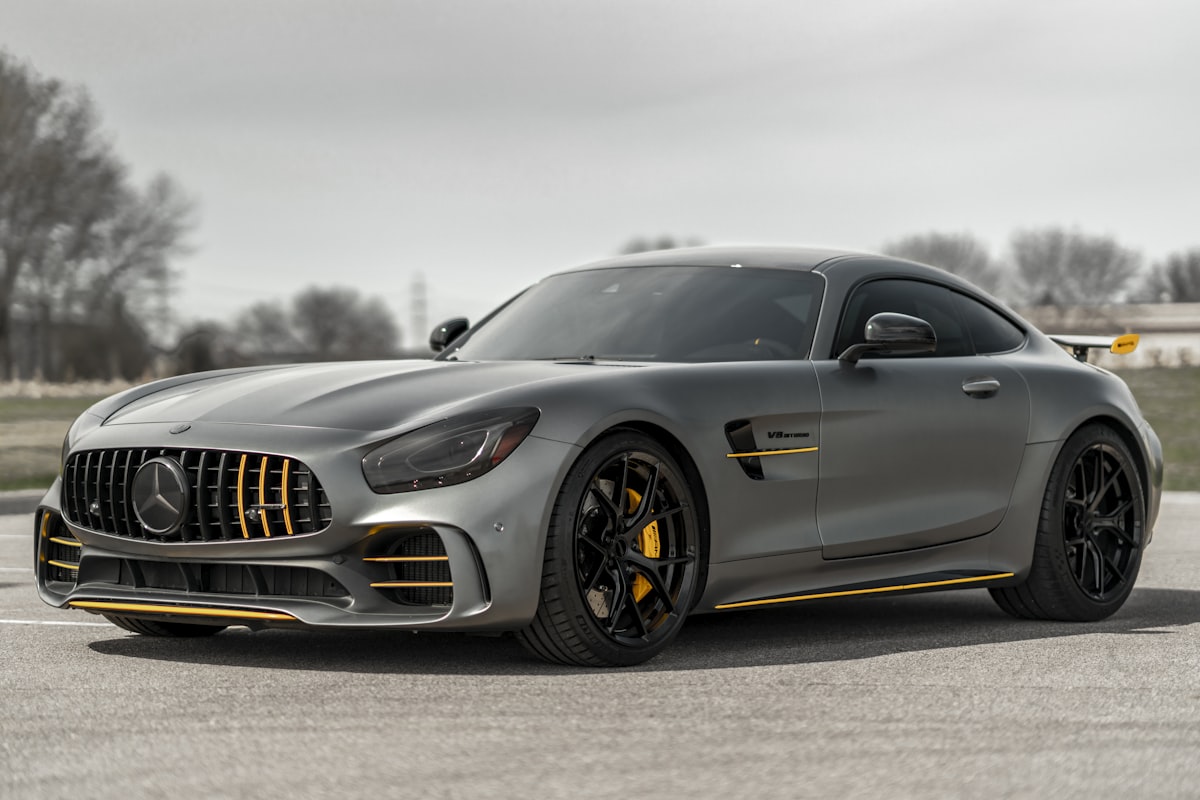 2022 Mercedes GLC 300 — photo 2